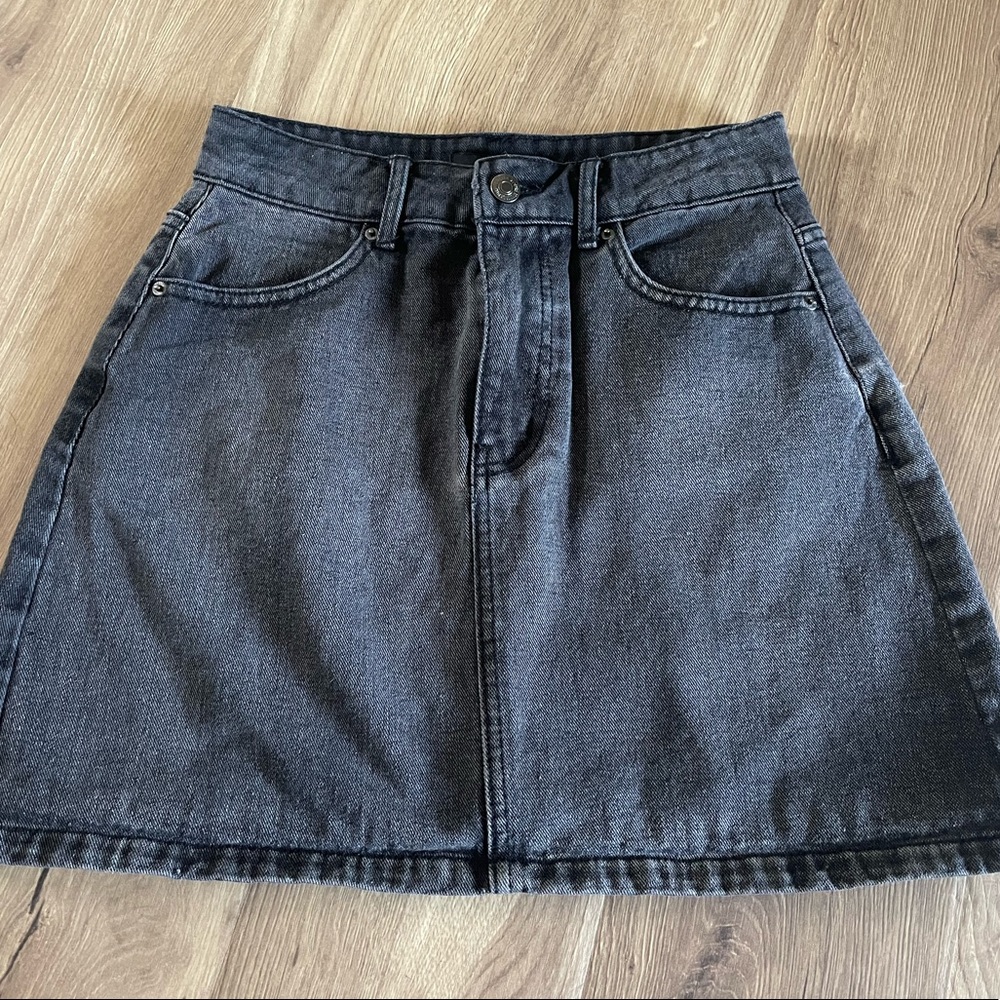 Black Skirt